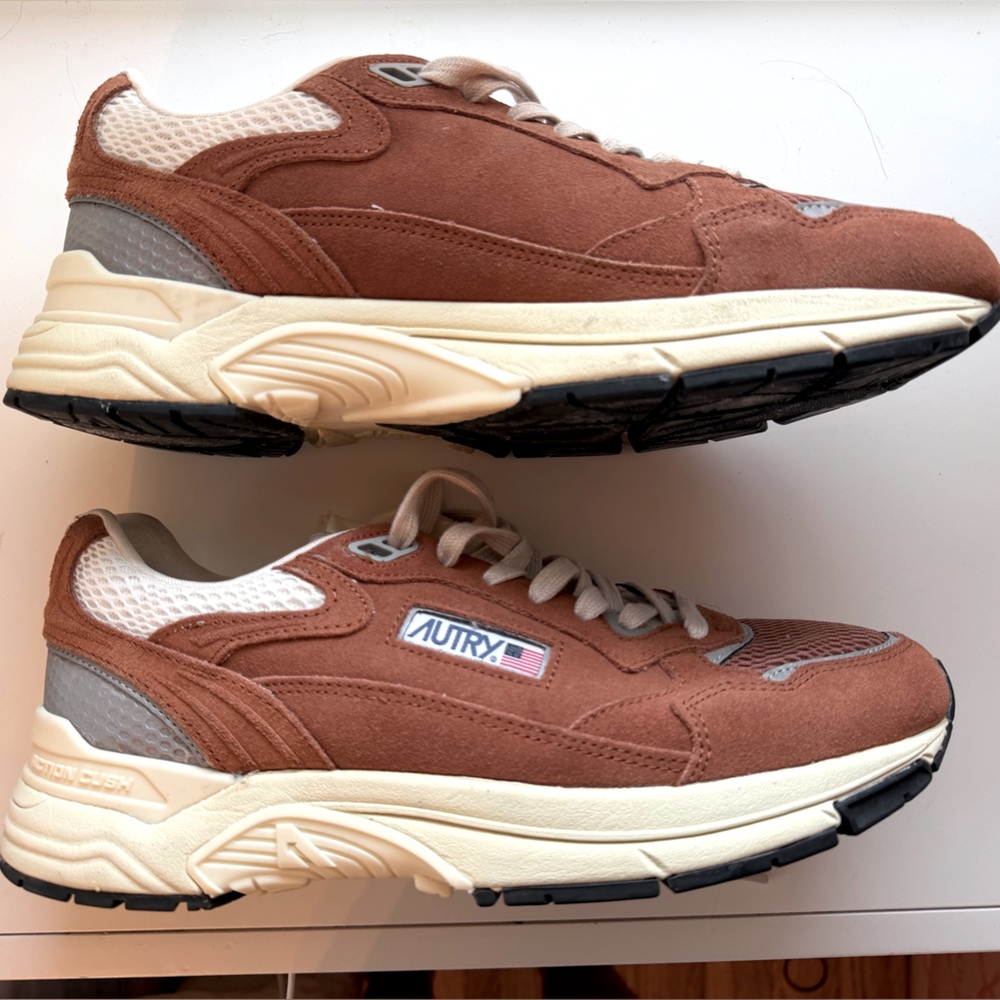 Autry Hyperway Sneaker Men EU 43 US 10 Cigar Silver Mesh Suede NWT